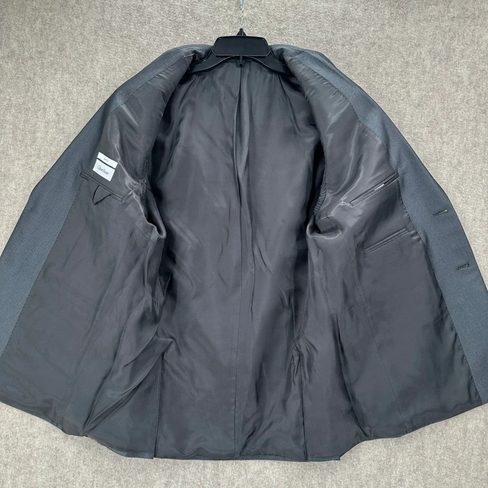 Calvin Klein Shiny Charcoal Herringbone Full Suit Jacket 40R Pants 32X30‎